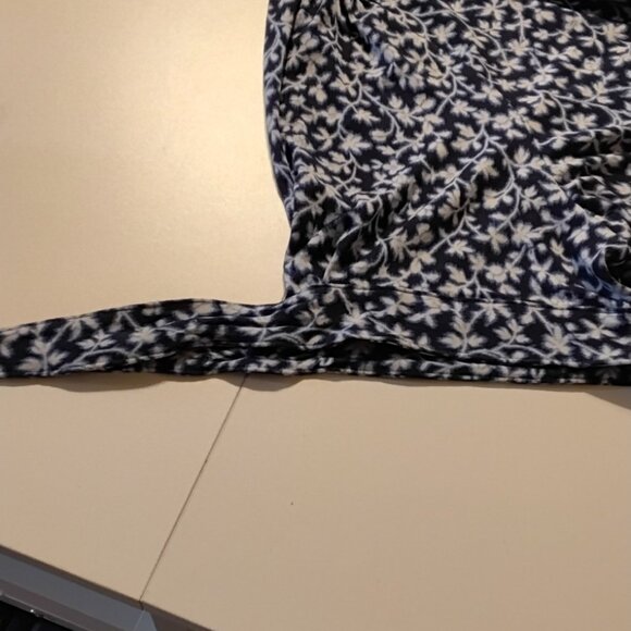 2X Lauren by Ralph Lauren women's floral stretch jersey top Blue white color - Picture 6 of 7